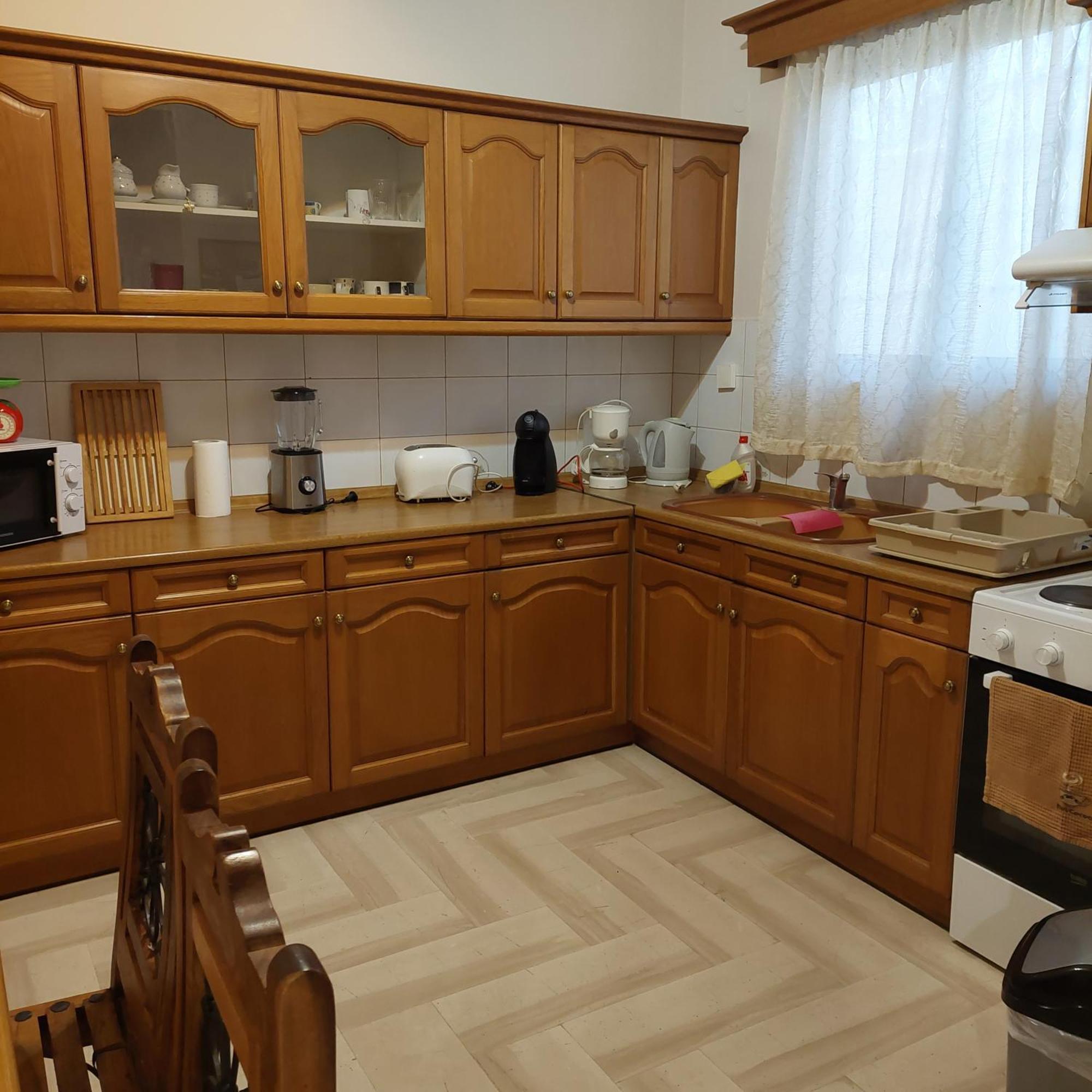 Family Apartment Патра Екстериор снимка