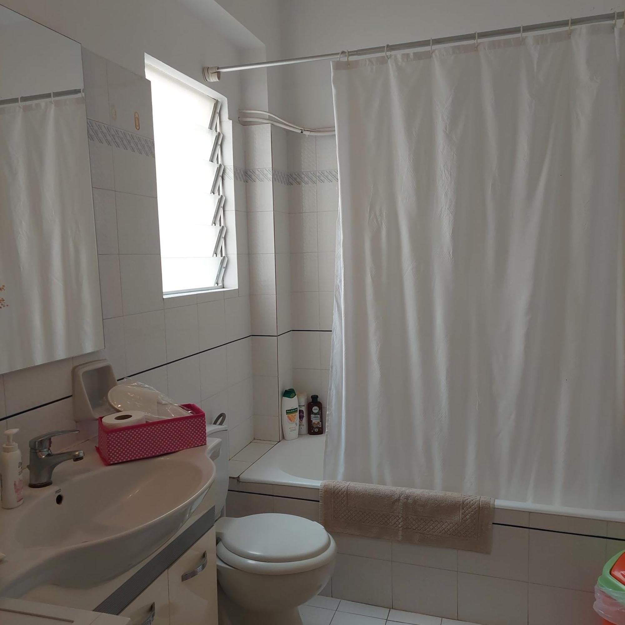 Family Apartment Патра Екстериор снимка