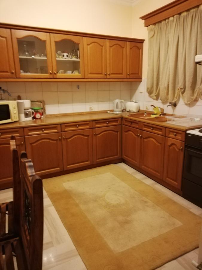 Family Apartment Патра Екстериор снимка